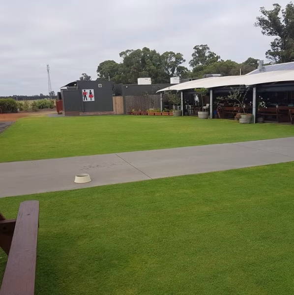 Fergies Total Lawn Care - Offers Commercial yard maintenance -Bunbury and surrounds - Western Australia 